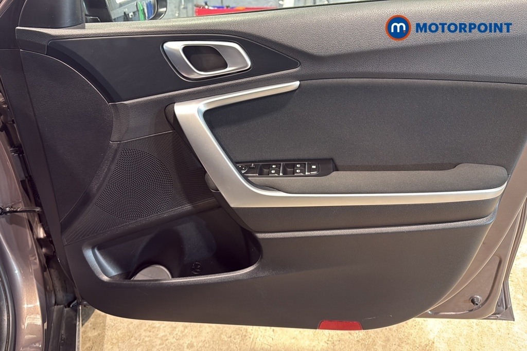 Kia Xceed Silver #19