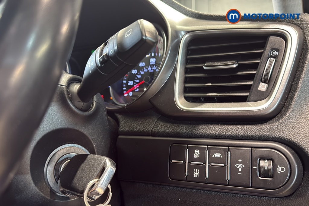 Kia Xceed Silver #16