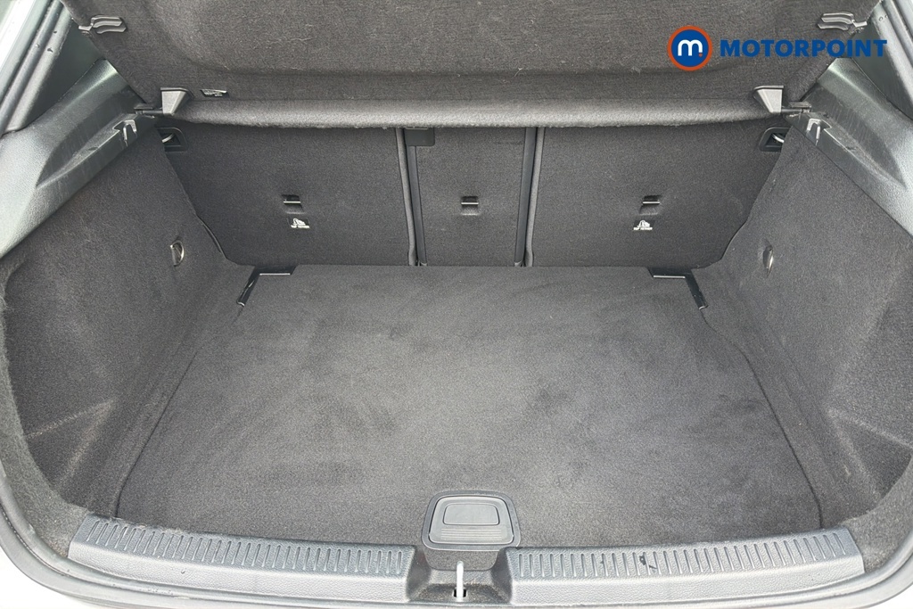 Mercedes-Benz A Class A180 Se Hatchback White #32