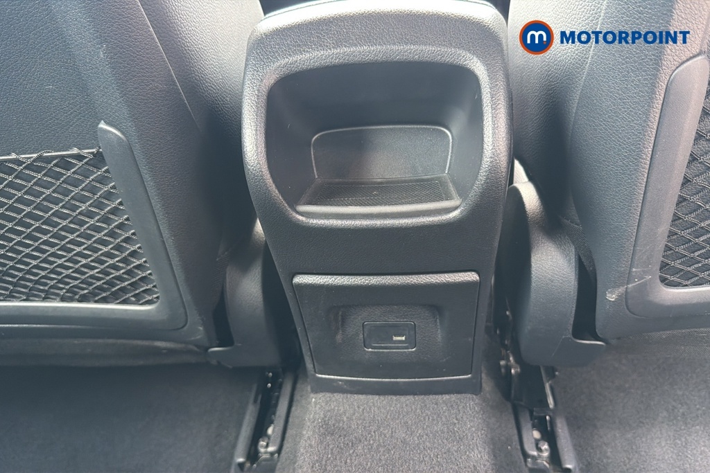 Mercedes-Benz A Class A180 Se Hatchback White #31