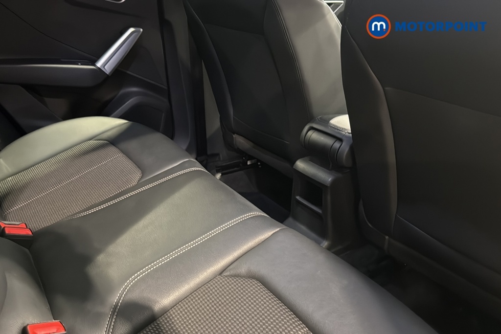 Audi Q2 Tdi Technik Silver #25