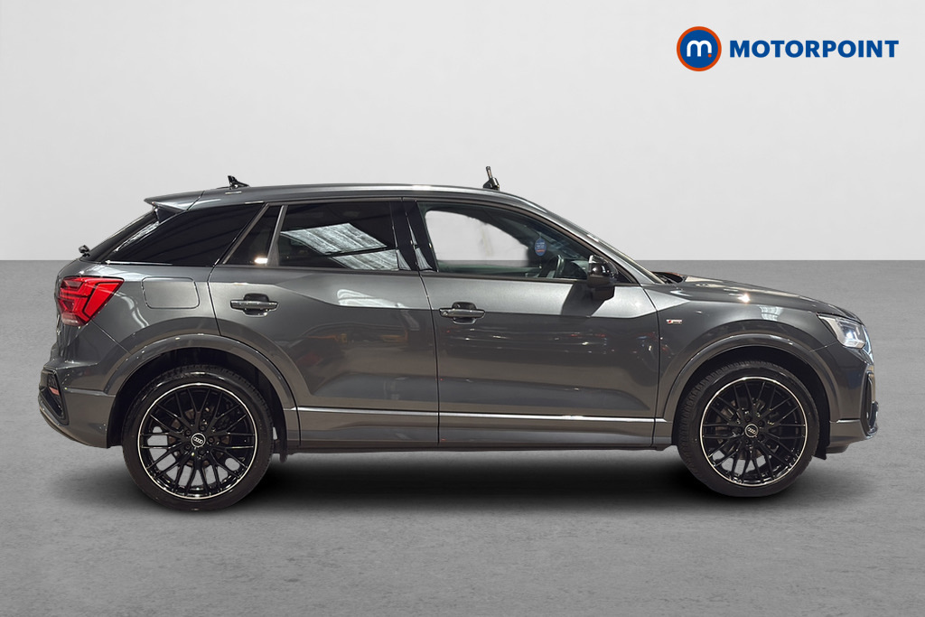 Audi Q2 35 Tfsi Black Edition S Tronic Grey #3