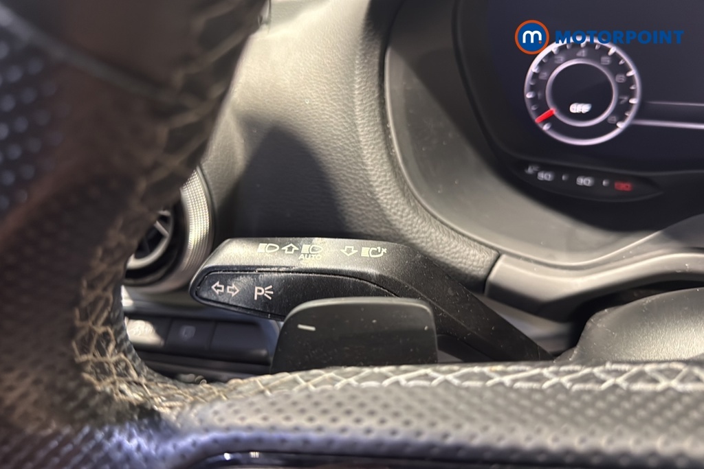 Audi Q2 Tdi Technik Silver #12
