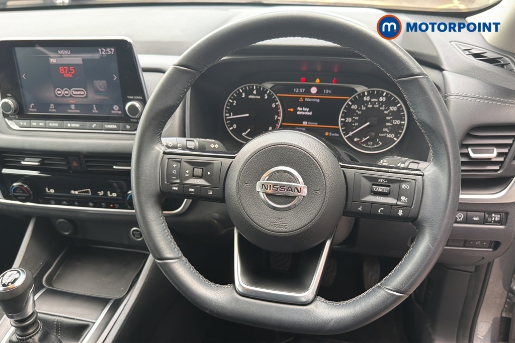 Nissan Qashqai 1.3 Dig-t Mh 158 Acenta Prem Glass Rf Xtron Grey #10