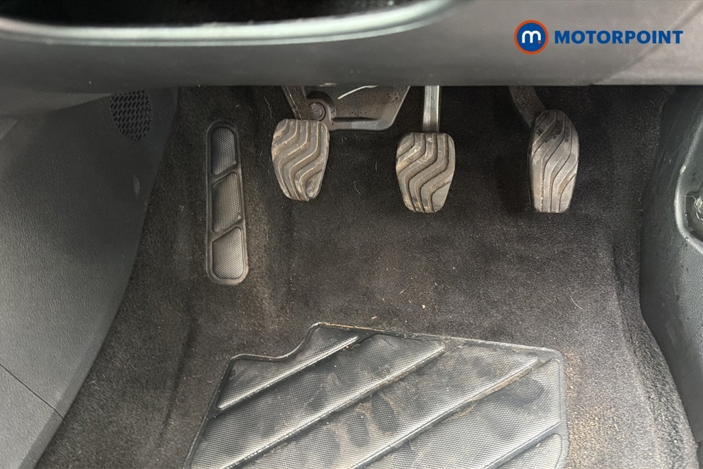 Nissan Qashqai 1.3 Dig-t Mh 158 Acenta Prem Glass Rf Xtron Grey #26
