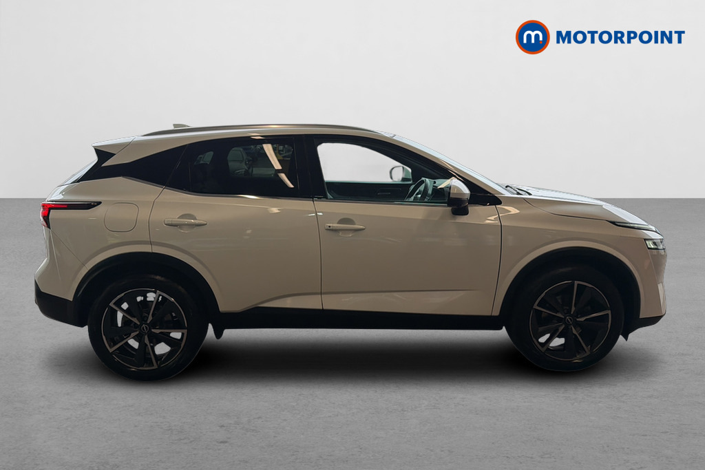 Nissan Qashqai 1.3 Dig-t Mh 158 Tekna Xtronic LN22ZNV White #4