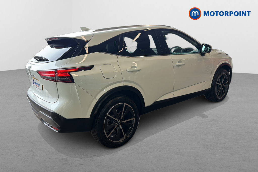 Nissan Qashqai 1.3 Dig-t Mh 158 Tekna Xtronic LN22ZNV White #5