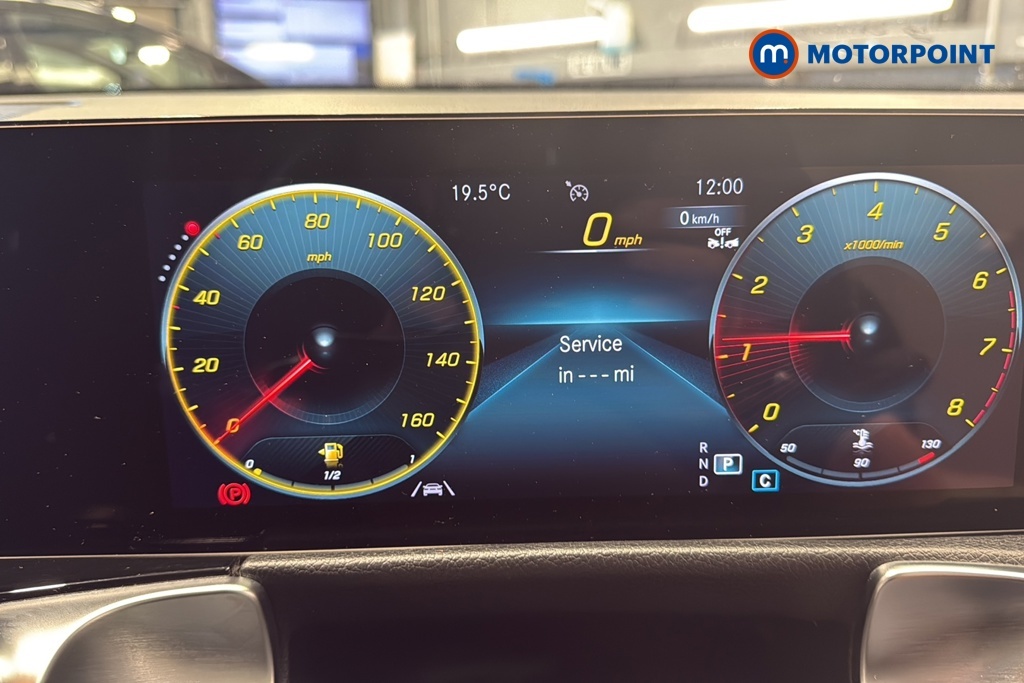 Mercedes-Benz GLB Class Glb 200 Amg Line Executive A White #15