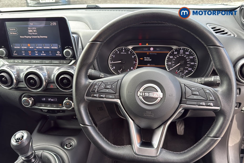Nissan Juke N-connecta Blue #10