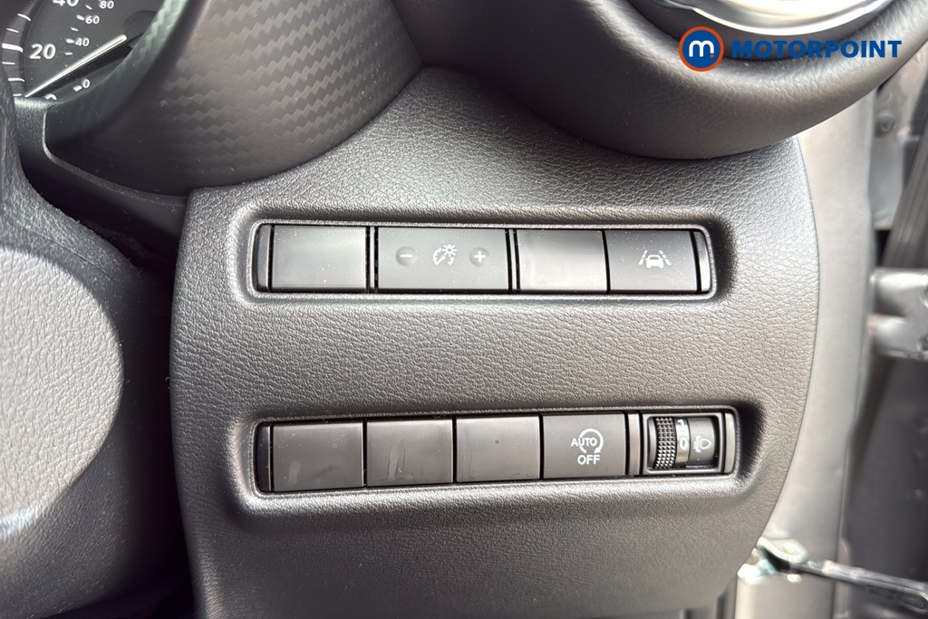 Nissan Juke N-connecta Blue #18