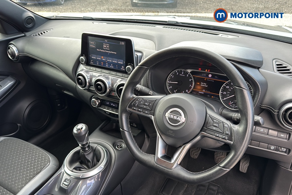 Nissan Juke N-connecta Blue #9