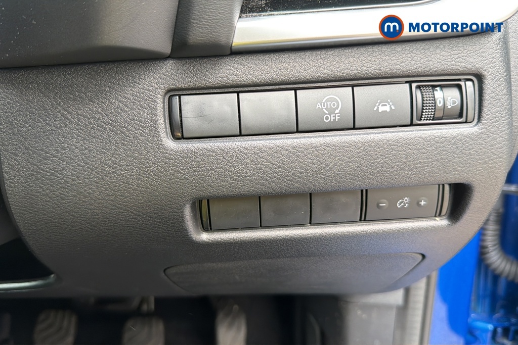 Nissan Qashqai 1.3 Dig-t Mhev N-connecta Euro 6 Ss Grey #17