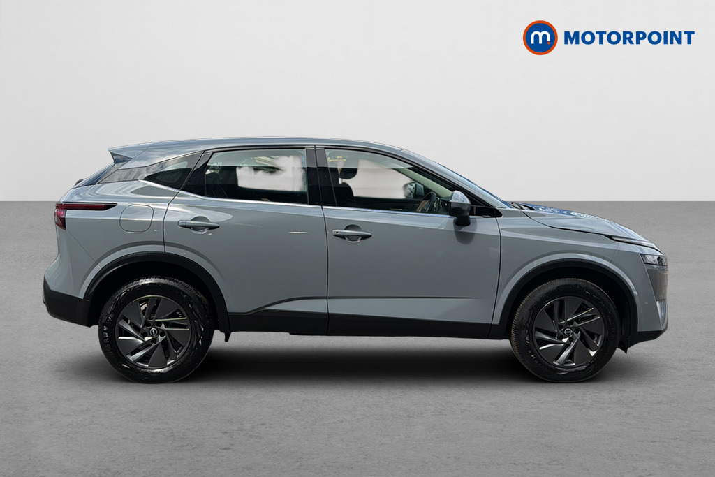 Nissan Qashqai 1.3 Dig-t Mh Acenta Premium Grey #4
