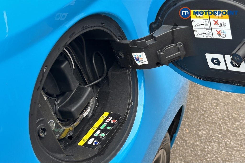 Abarth 500 42Kwh Scorpionissima Hatchback Blue #32