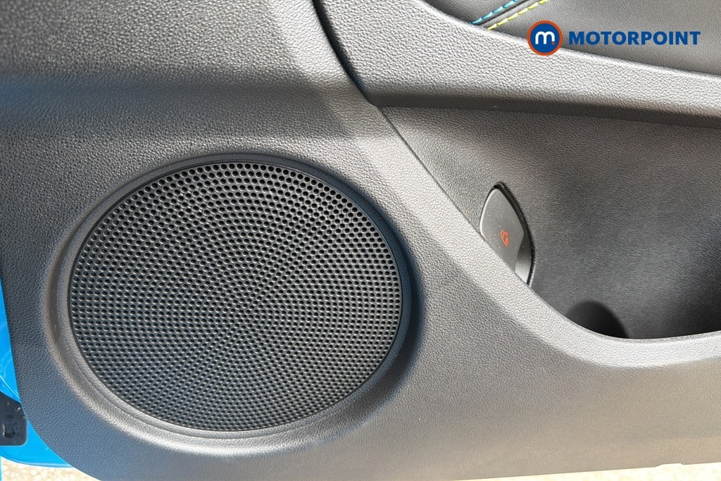 Abarth 500 42Kwh Scorpionissima Hatchback Blue #24