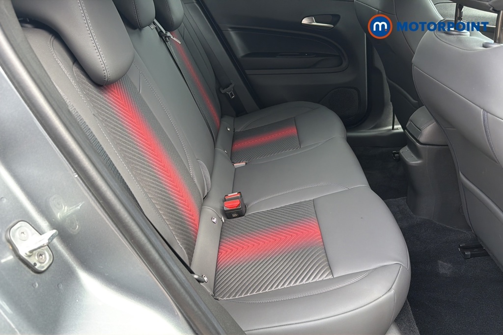 Alfa Romeo Junior 1.2 Turbo Ibrida Black #28