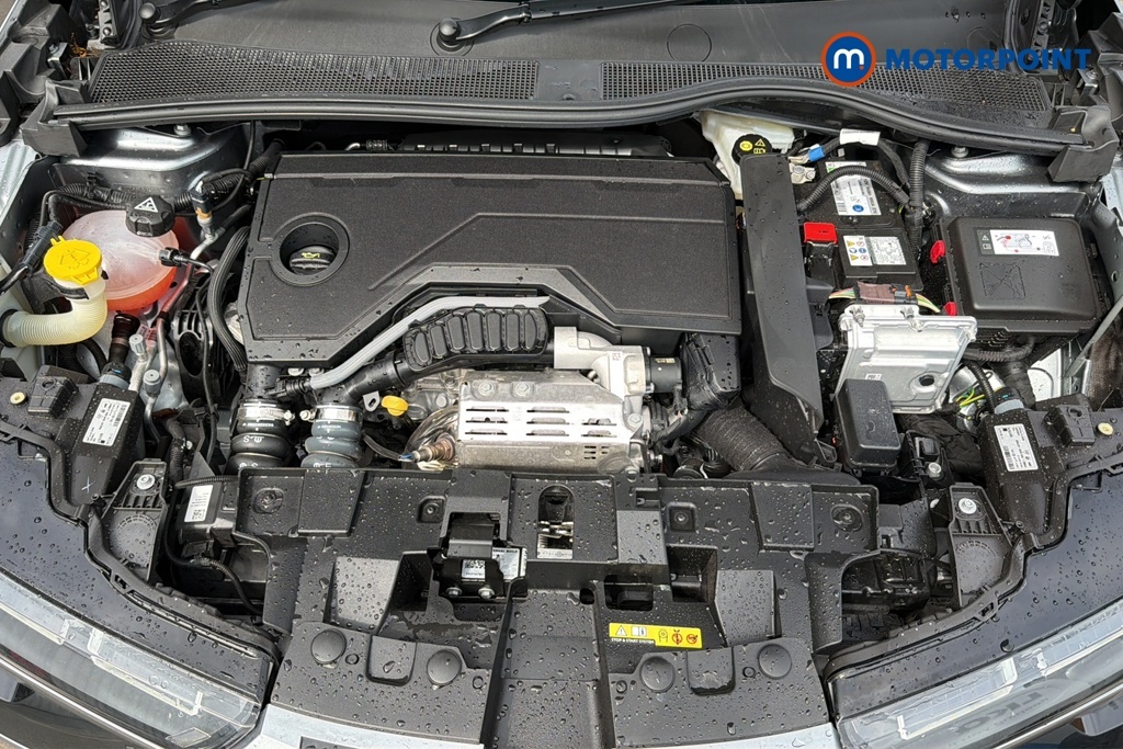 Alfa Romeo Junior 1.2 Turbo Ibrida Black #40