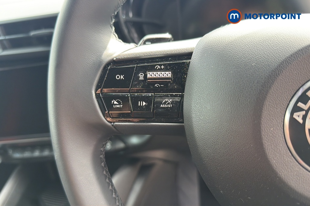 Alfa Romeo Junior 1.2 Turbo Ibrida Black #12