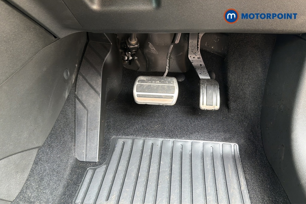 Alfa Romeo Junior 1.2 Turbo Ibrida Black #27