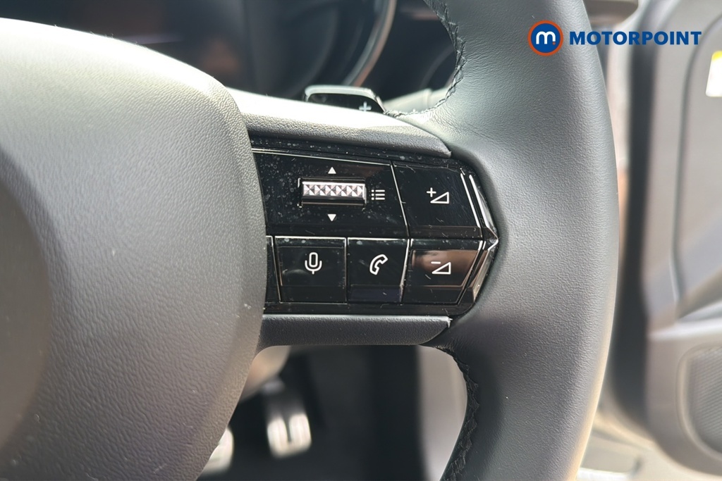 Alfa Romeo Junior 1.2 Turbo Ibrida Black #11
