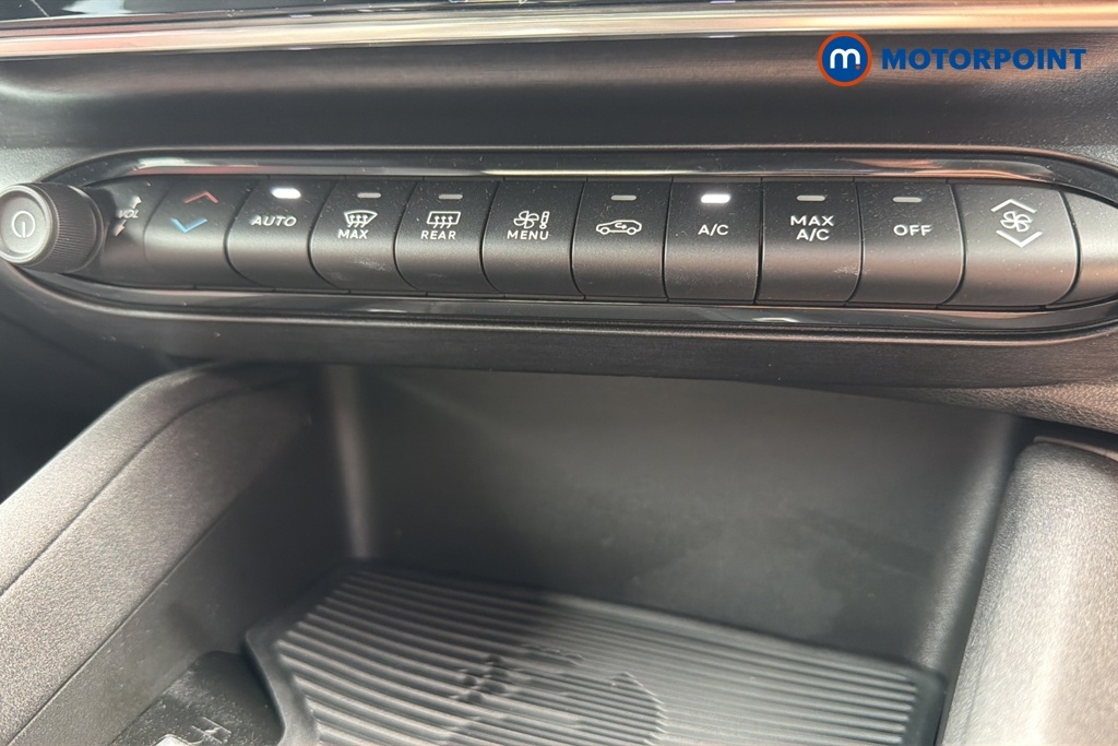 Alfa Romeo Junior 1.2 Turbo Ibrida Black #18
