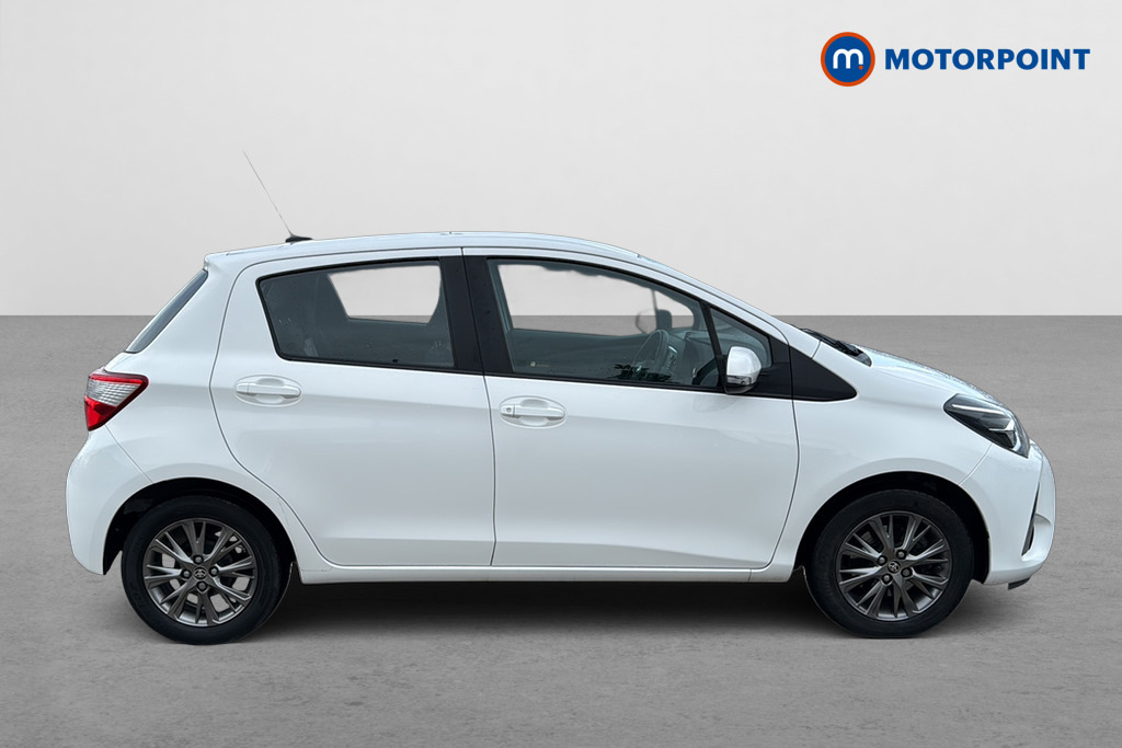 Toyota Yaris 1.5 Vvt-i Icon Cvt White #4