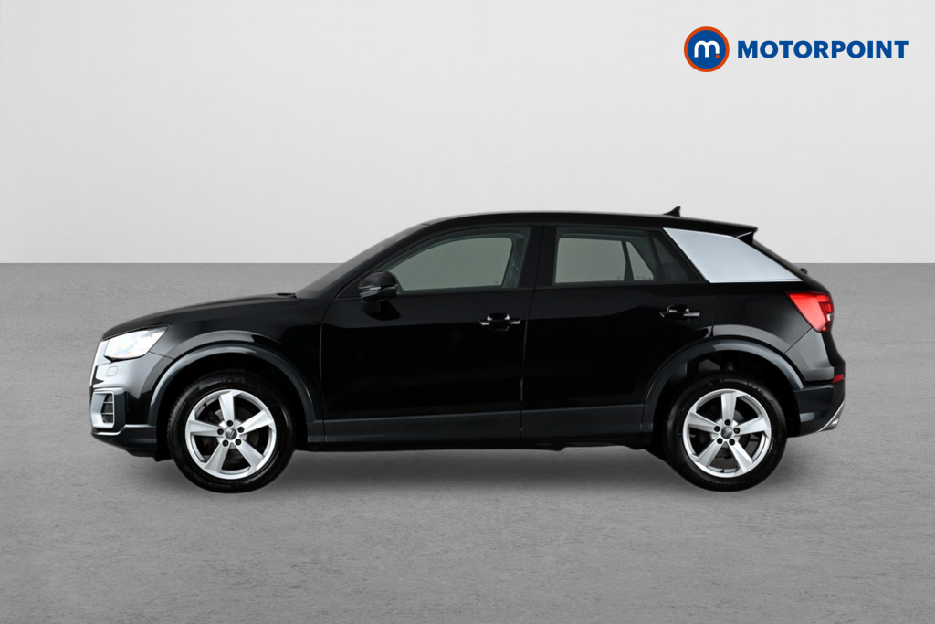 Audi Q2 1.0 Tfsi Sport Black #4