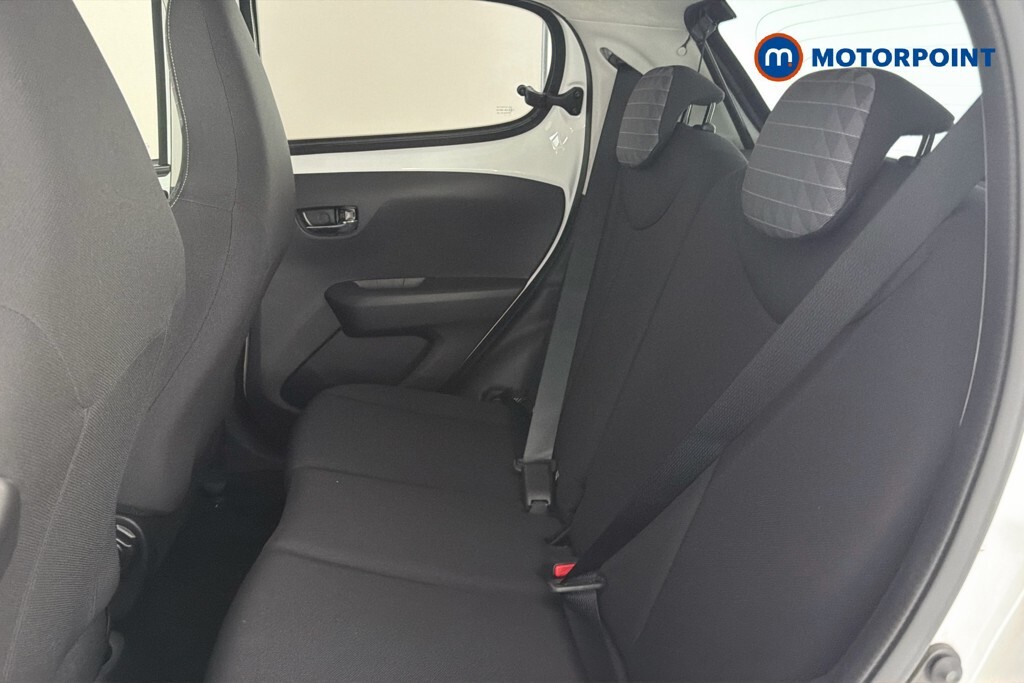 Peugeot 108 Active White #26