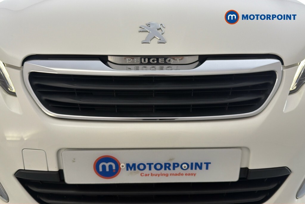 Peugeot 108 Active White #35