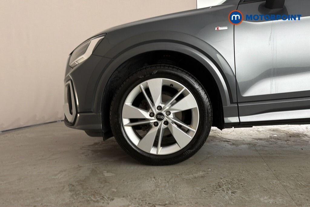 Audi Q2 Tfsi S Line Black Black #41