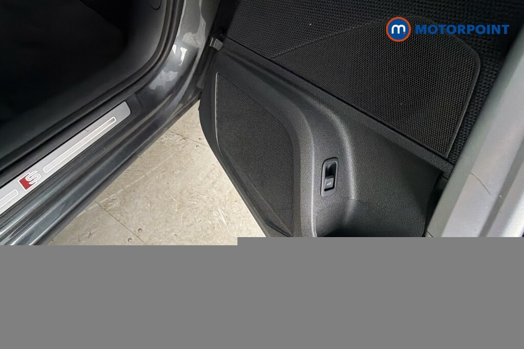 Audi Q2 Tfsi S Line Black Black #24