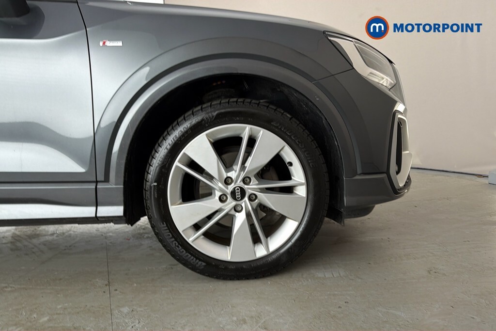 Audi Q2 Tfsi S Line Black Black #44