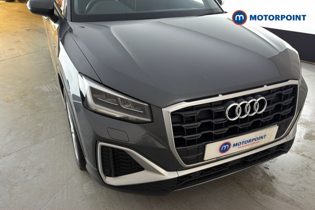 Audi Q2 Tfsi S Line Black Black #38