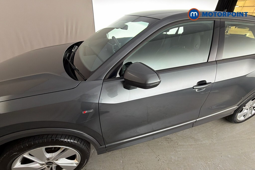 Audi Q2 Tfsi S Line Black Black #37