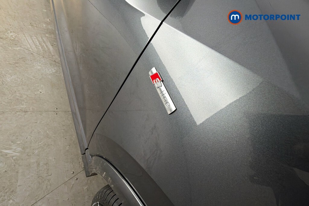 Audi Q2 Tfsi S Line Black Black #40