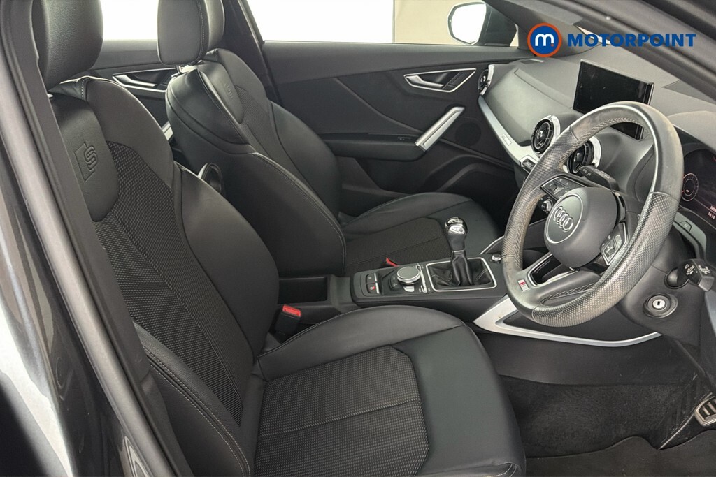 Audi Q2 Tfsi S Line Black Black #25