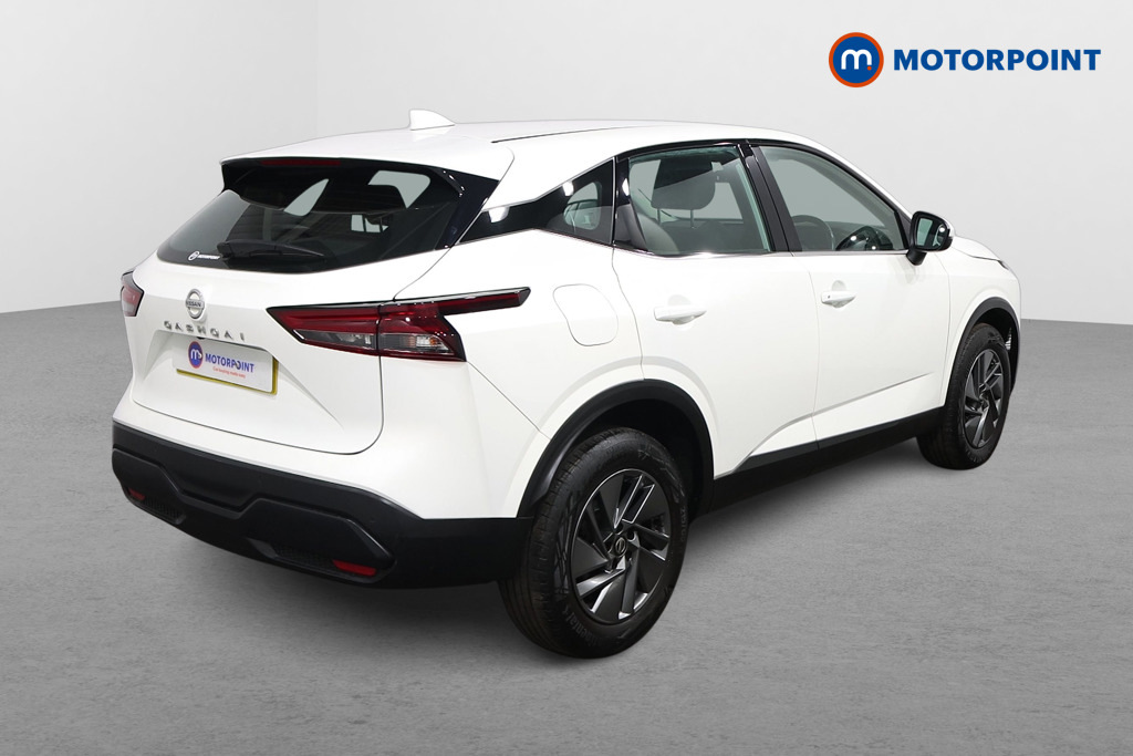 Nissan Qashqai 1.3 Dig-t Mh Acenta Premium YC22ORY White #6