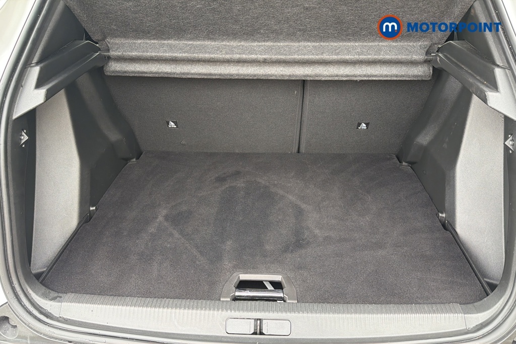 Peugeot e-2008 Gt Grey #32