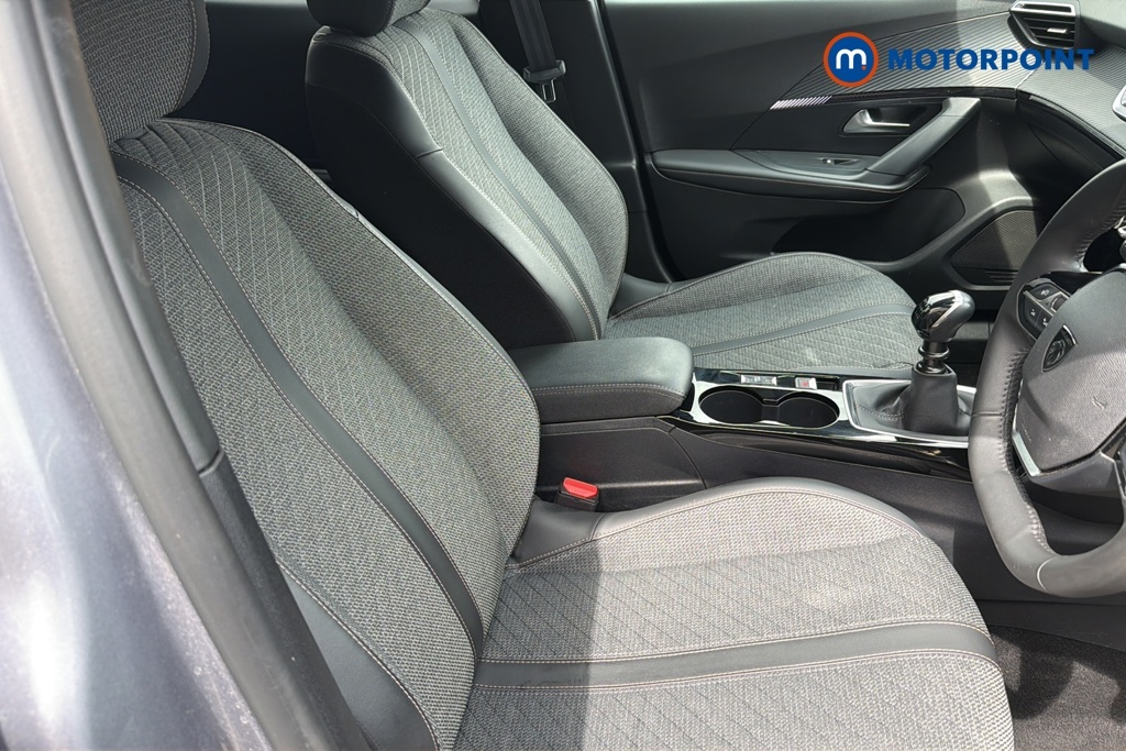 Peugeot 2008 Gt Puretech Grey #23