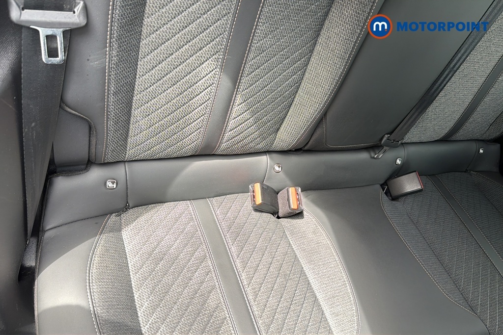 Peugeot 2008 Gt Puretech Grey #26