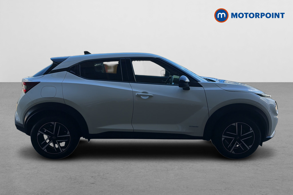 Nissan Juke 1.6 Hybrid N-connecta FT74OTK White #4