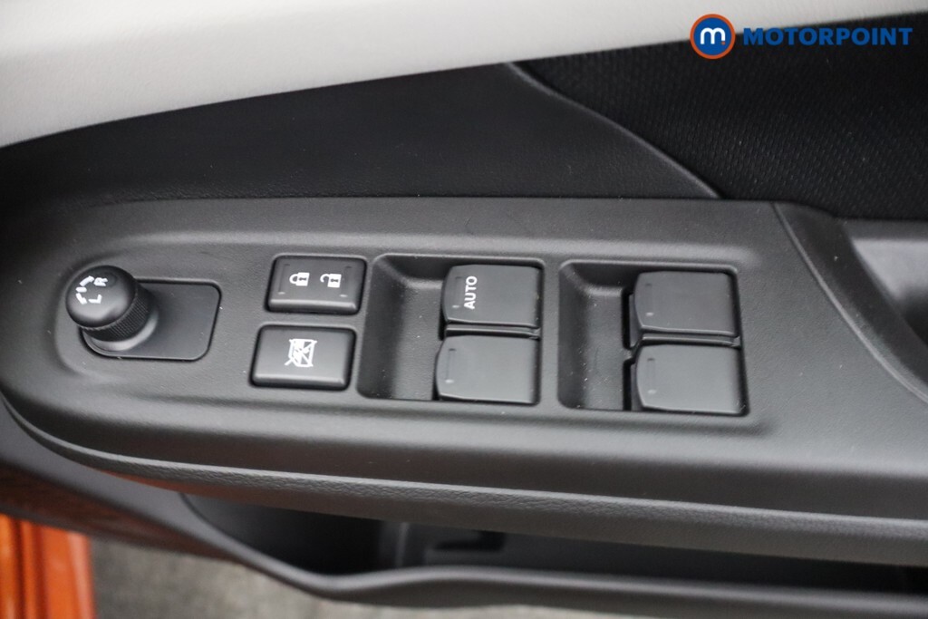 Suzuki Swift Motion Mhev Cvt 1.2 Red #18
