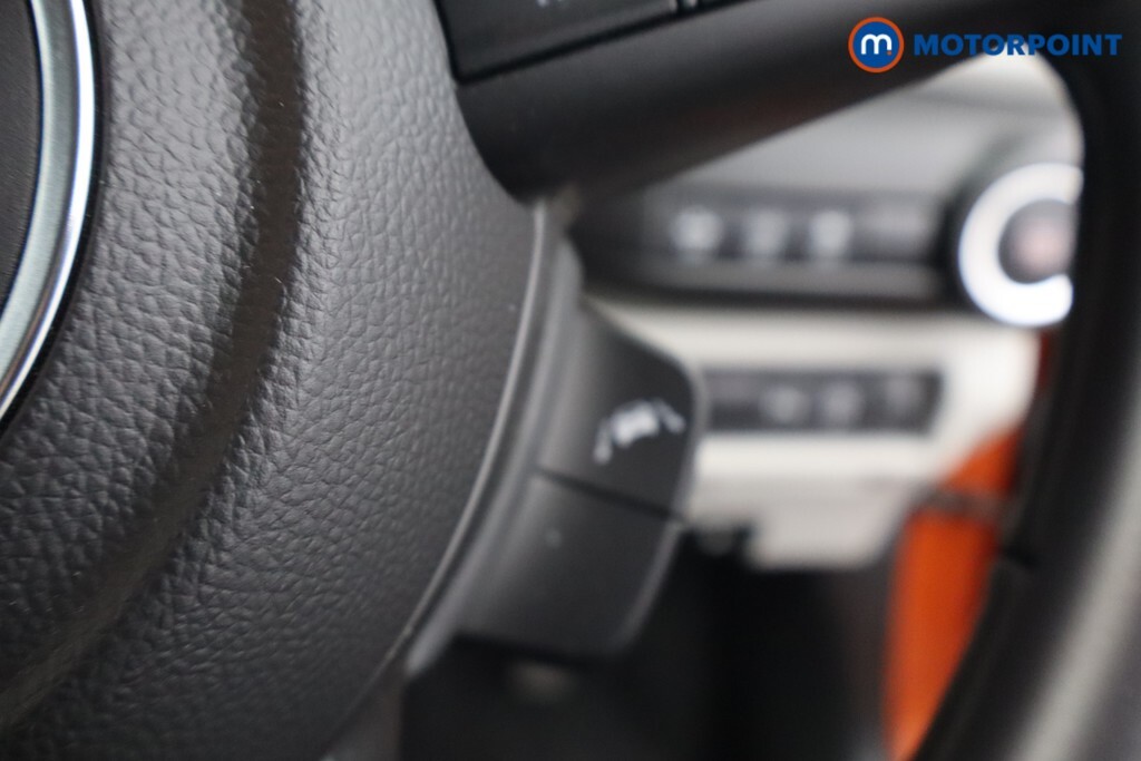 Suzuki Swift Motion Mhev Cvt 1.2 Red #22