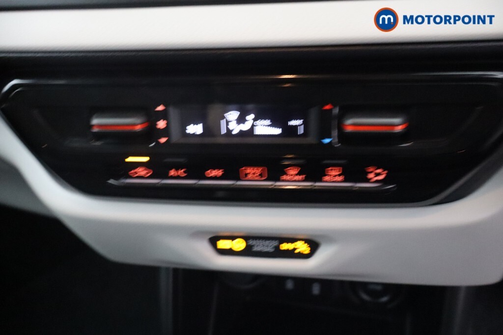 Suzuki Swift Motion Mhev Cvt 1.2 Red #25