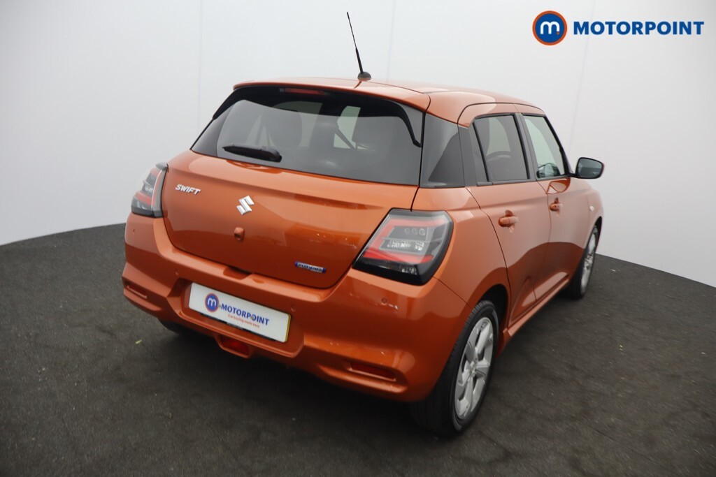 Suzuki Swift Motion Mhev Cvt 1.2 Red #10