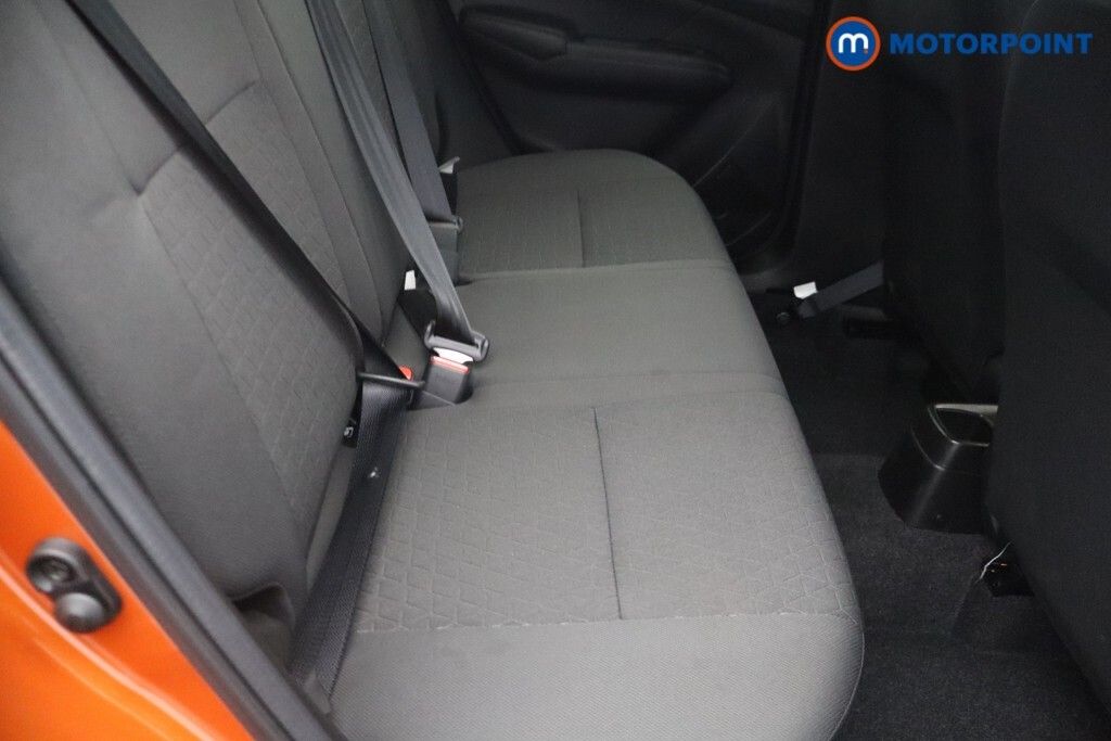 Suzuki Swift Motion Mhev Cvt 1.2 Red #15