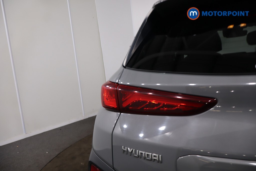 Hyundai Kona  Red #44