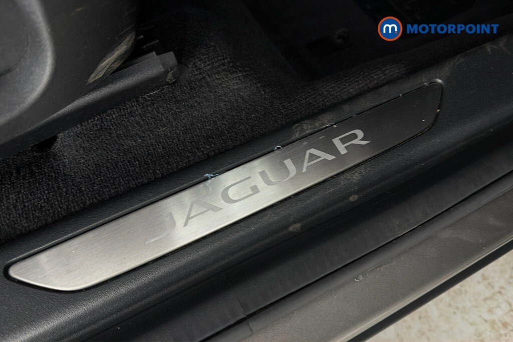 Jaguar E-Pace 2.0 D165 R-dynamic S #30