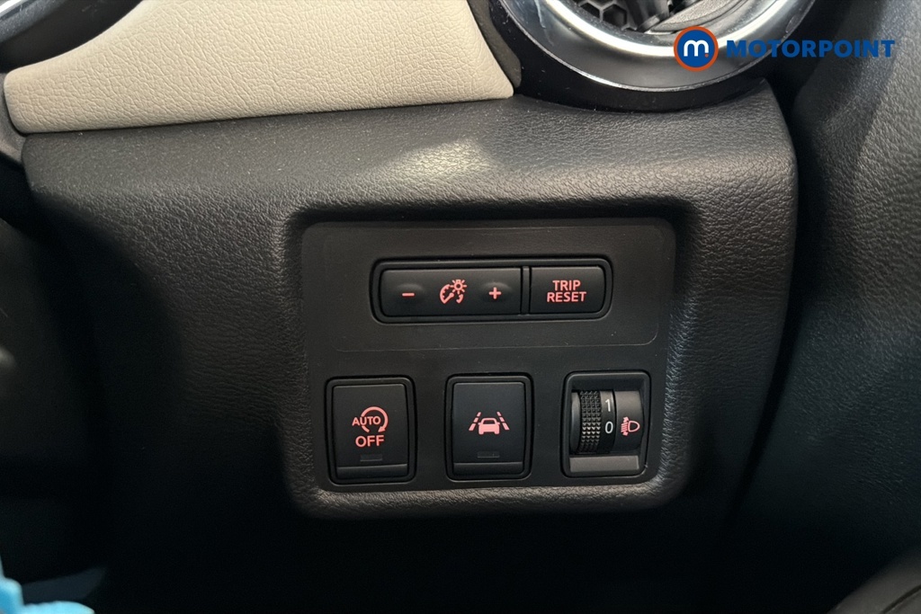 Nissan Micra Hatchback Black #17
