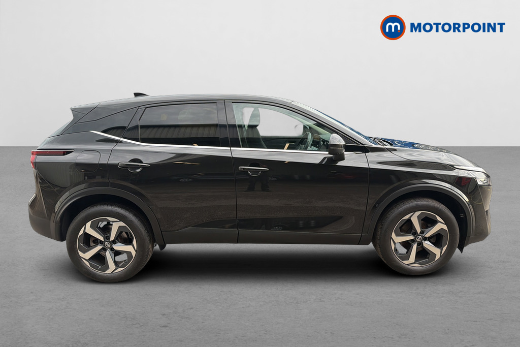 Nissan Qashqai 1.3 Dig-t Mh 158 N-connecta Xtronic YR22YPA Black #4